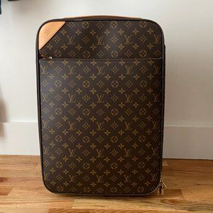 LOUIS VUITTON Pégase Rolling Suitcase Monogram Leather Weekend/Travel Bag